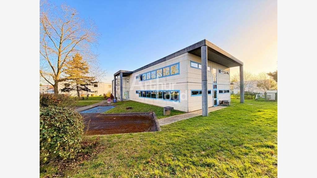 Bureaux à vendre allée de la Providence à Poitiers