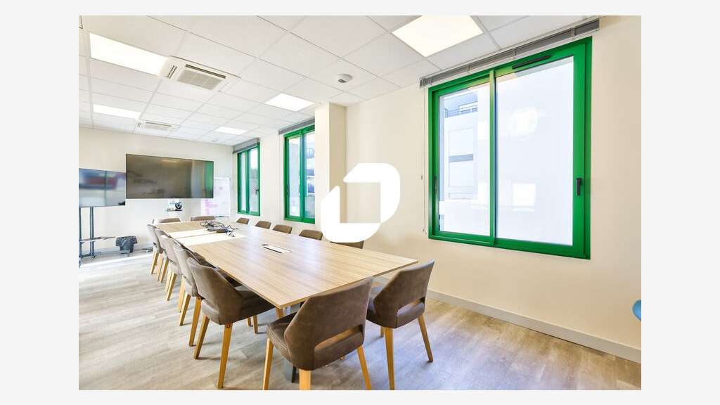 Vente Bureaux 670m² Pontault combault