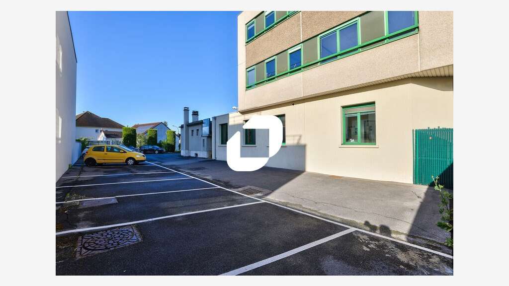 Vente Bureaux 670m² Pontault combault