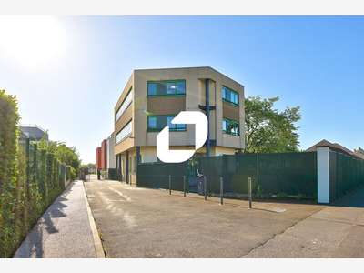 Vente Bureaux 670m² Pontault combault