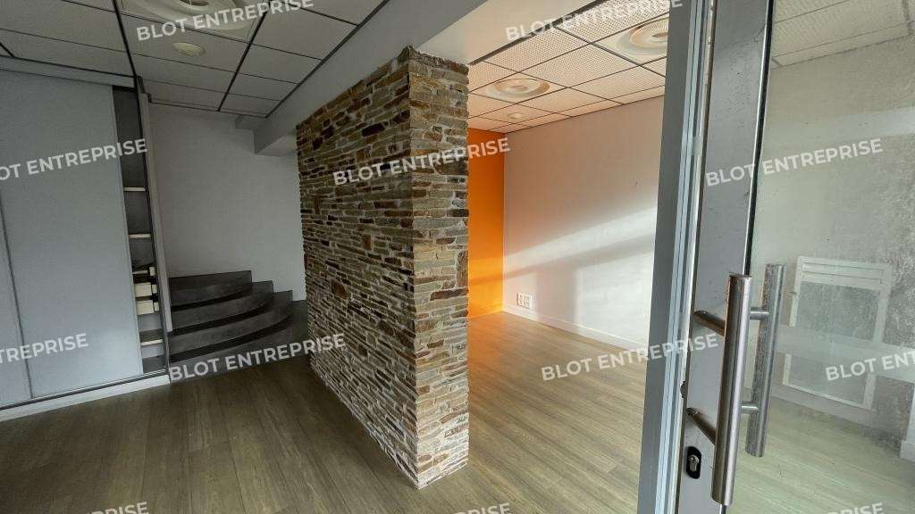 A vendre local professionnel 153m² à Pornic