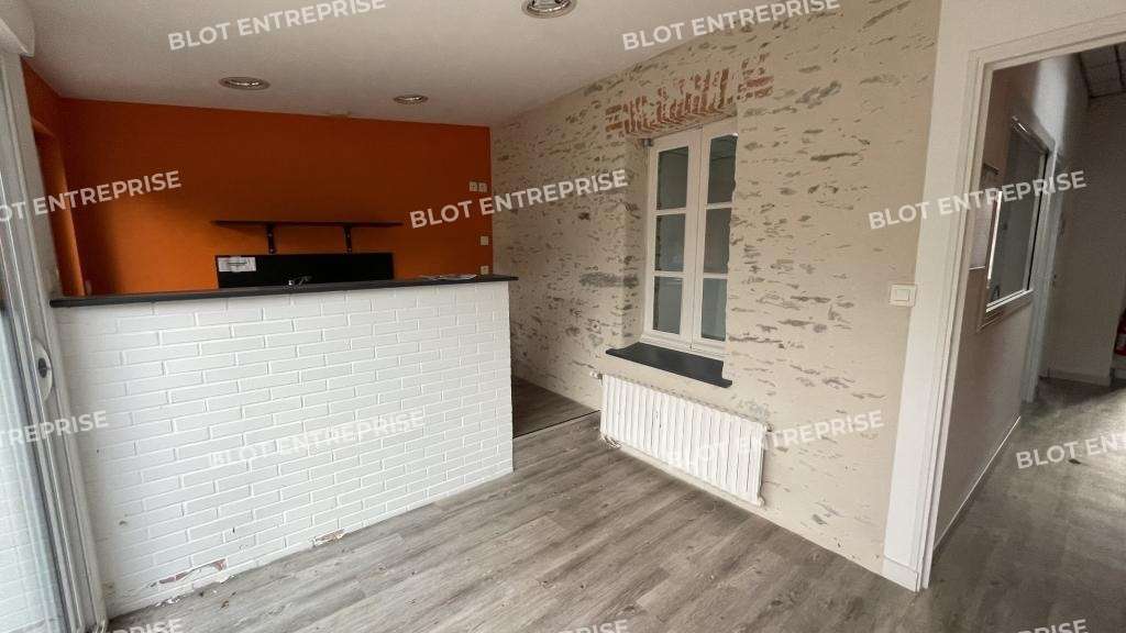 A vendre local professionnel 153m² à Pornic