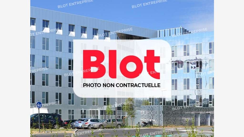 A vendre bureaux 821m² à Pornic Val Saint Martin