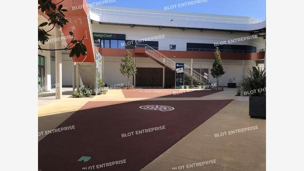 A vendre local commercial de 257m² en ZAC à Pornic