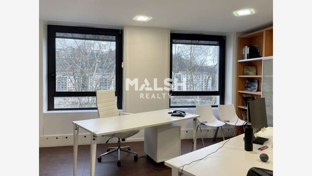 Bureaux à vendre ou à louer 241m² à Lyon 6eme