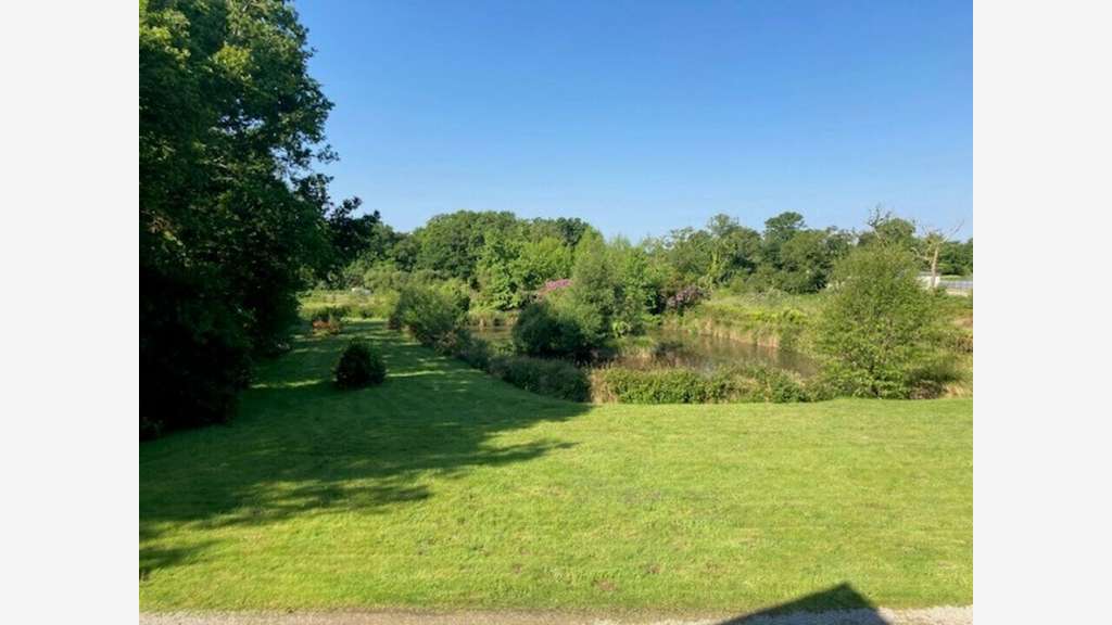 Vente maison transformée en bureaux à Quimper