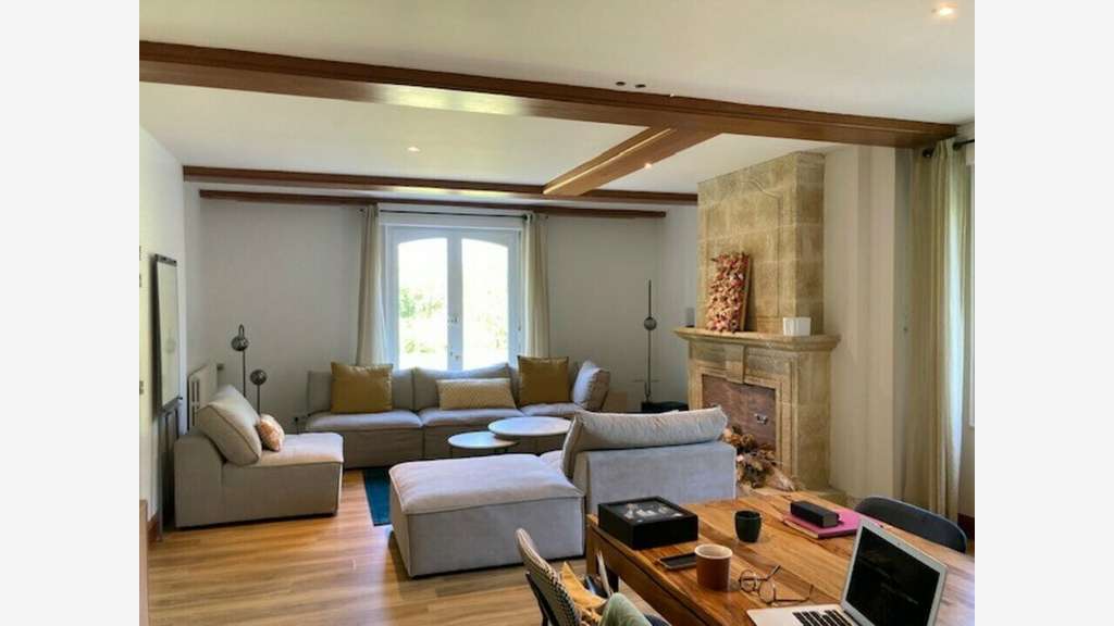 Vente maison transformée en bureaux à Quimper