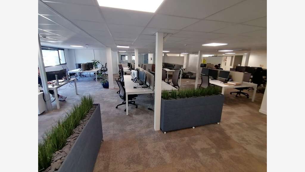 Vente bâtiment d'activité 1100m² à Quimper