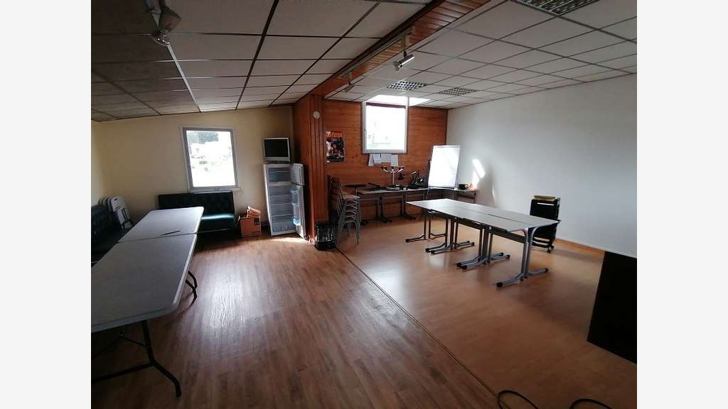 Vente bureaux 340m² axe très passant à Quimper