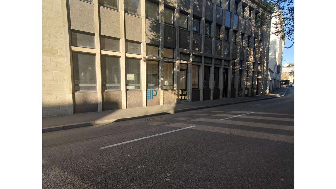 Vente plateau de bureaux 102m² à Quimper centre