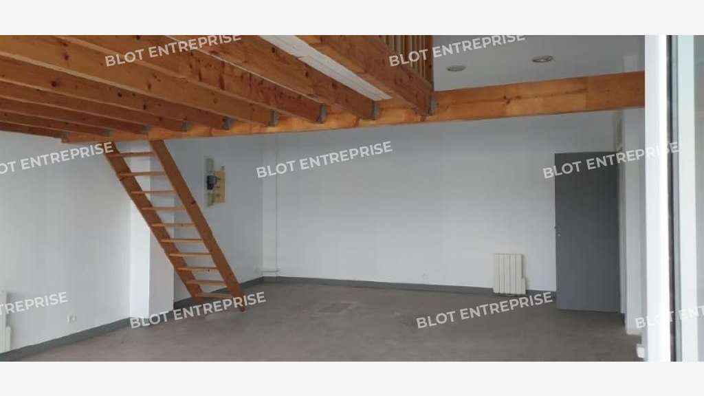 A vendre bureaux 54m² RDC à Quimper Est D783 