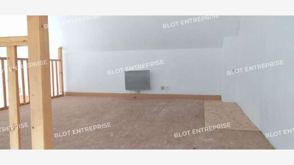 A vendre bureaux 54m² RDC à Quimper Est D783 