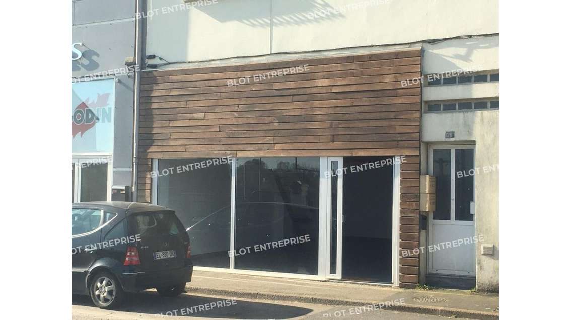 A vendre bureaux 54m² RDC à Quimper Est D783 