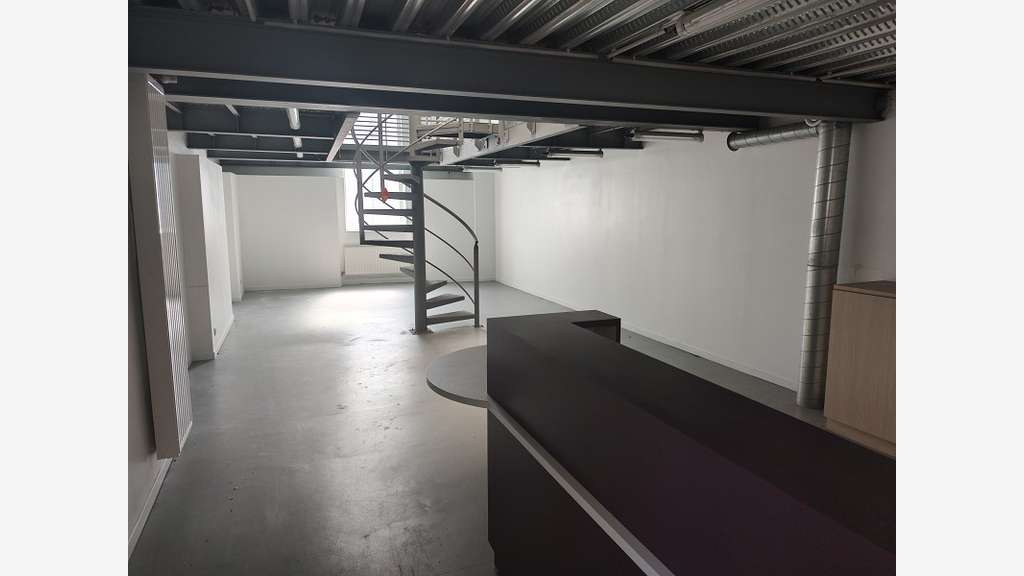 Vente bureaux 800m² sans copropriété à Brest