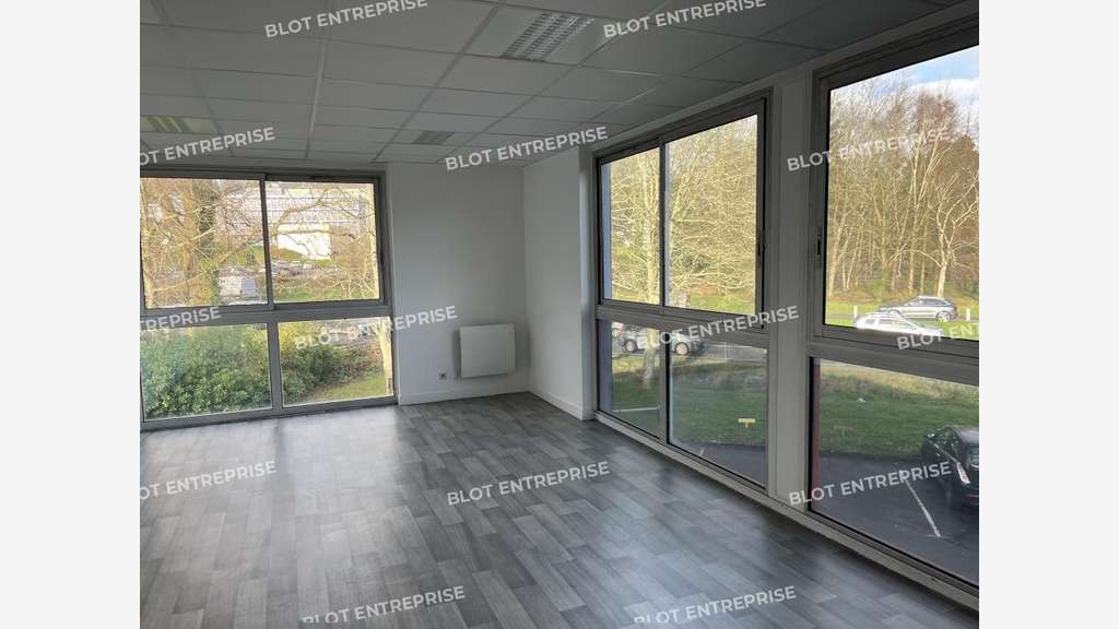 À vendre bureaux 163m² Quimper Zone Creac'h Gwen