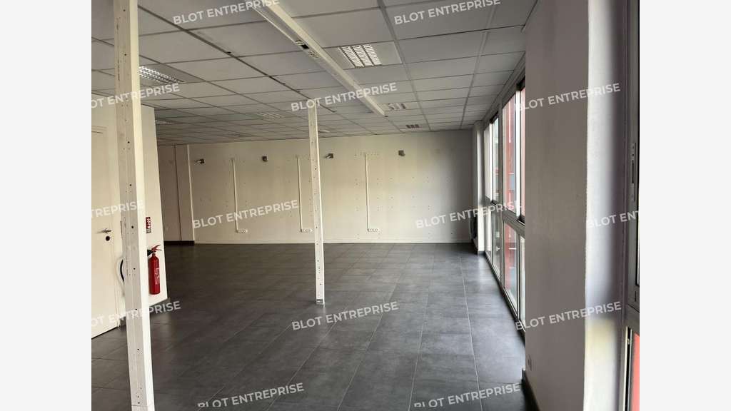 À vendre bureaux 163m² Quimper Zone Creac'h Gwen