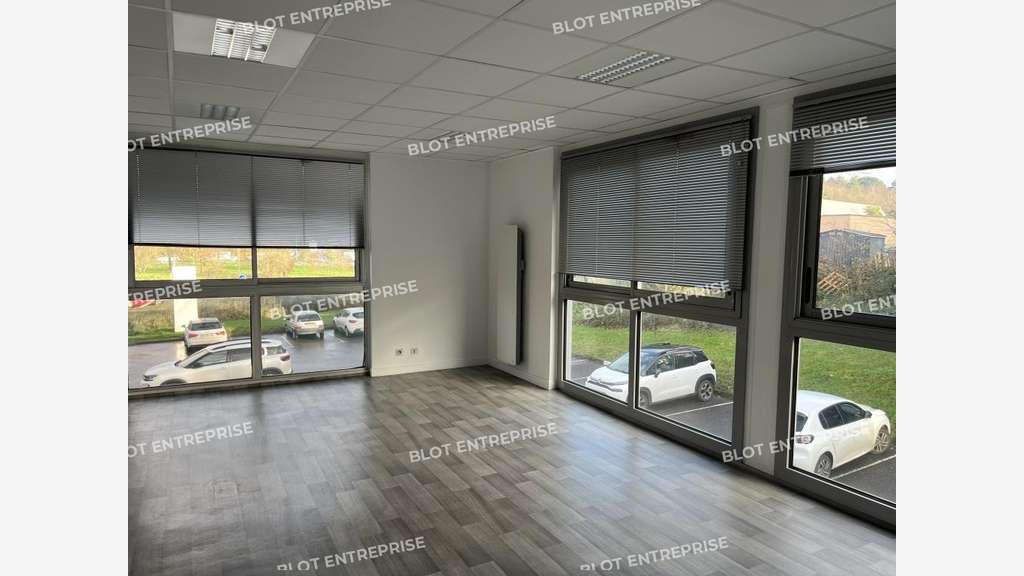 À vendre bureaux 163m² Quimper Zone Creac'h Gwen
