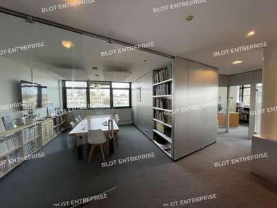 À vendre bureaux aménagés 315m² à Rennes