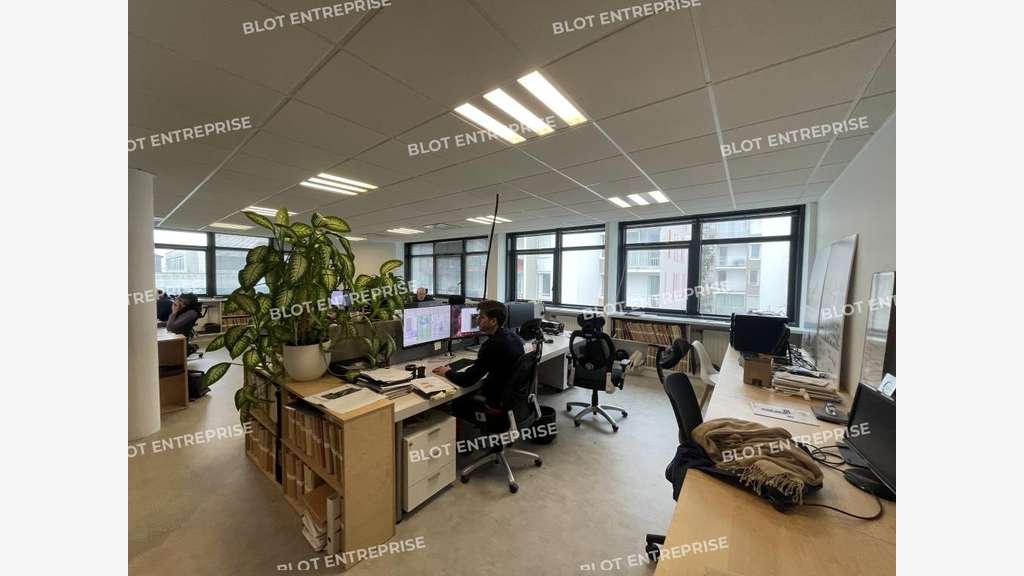 À vendre bureaux aménagés 315m² à Rennes