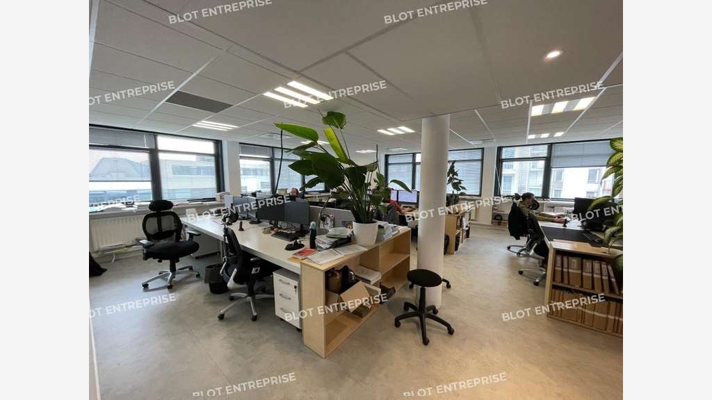 À vendre bureaux aménagés 315m² à Rennes