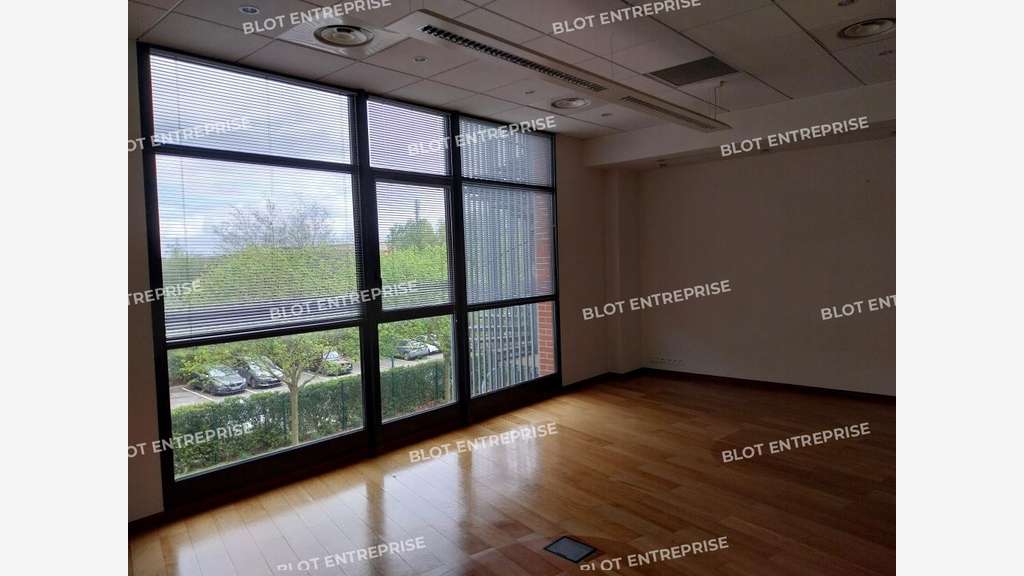 A vendre ou à louer bureaux 440m² à Rennes