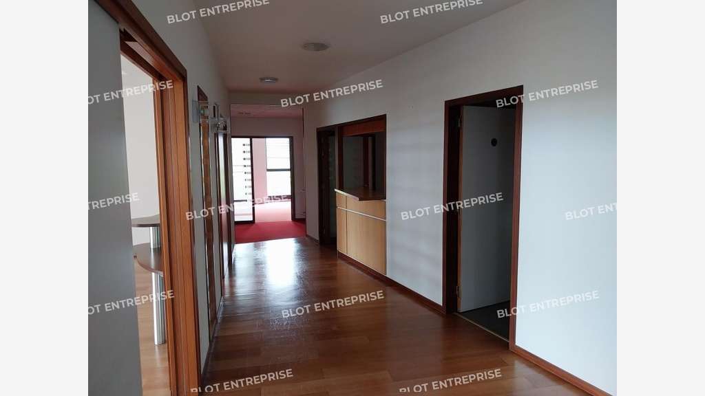 A vendre ou à louer bureaux 440m² à Rennes