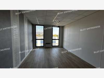 A vendre/à louer bureaux 133m² à Rennes