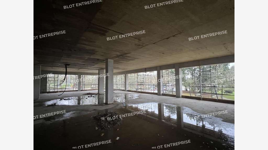 Vente bureaux 859m² ERP secteur attractif Rennes
