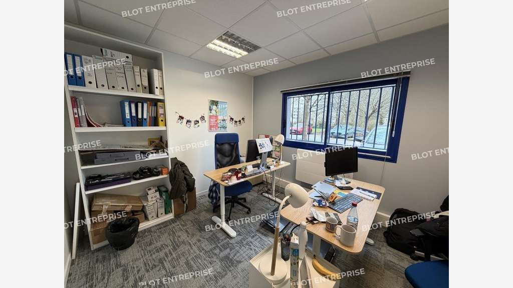 A vendre à louer bureaux 156m² à Rennes