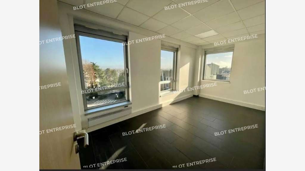 A vendre bureaux 187m² R+3 à Rennes