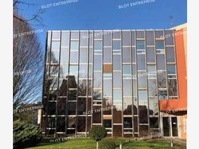 A vendre bureaux 187m² R+3 à Rennes