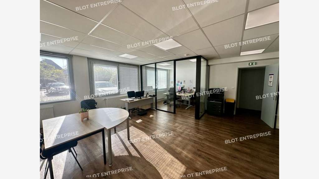 Bureaux 148m² PMR axe majeur du Sud de Rennes