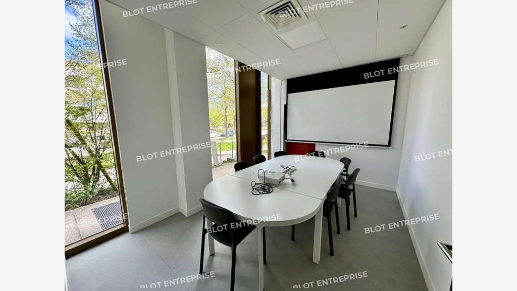 A vendre bureaux de 120m² au Nord de Rennes