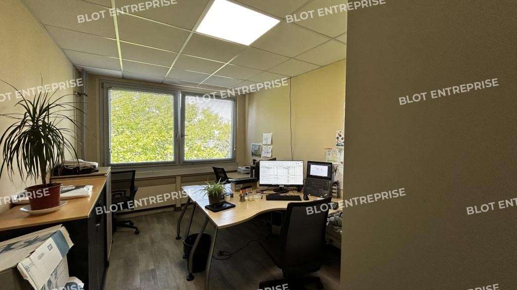 A vendre bureaux 168m² accès PMR à Rennes