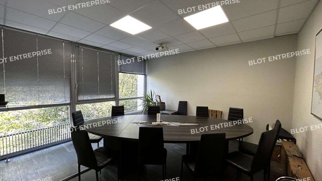 A vendre bureaux 168m² accès PMR à Rennes