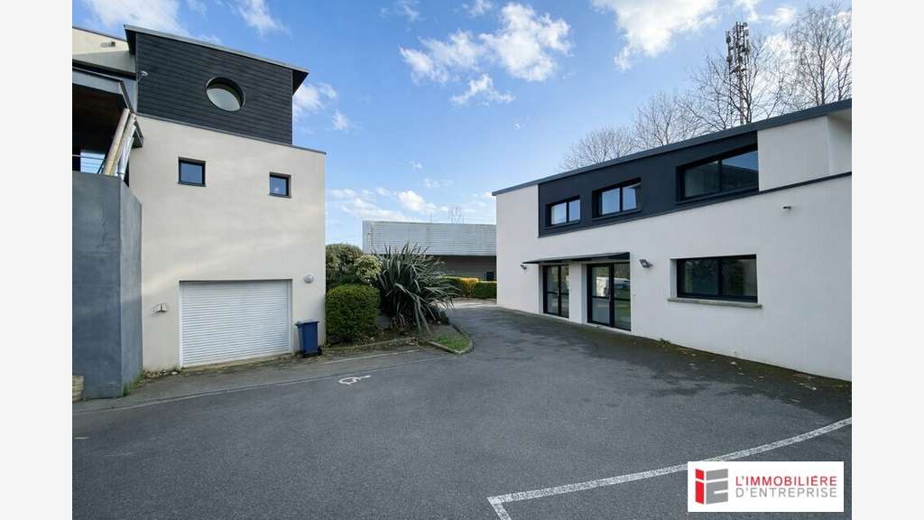 Ensemble immo de 486m² à vendre axe Rennes St Malo