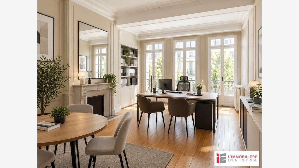 Bureaux de 160m² à vendre au 1er étage à Rennes 