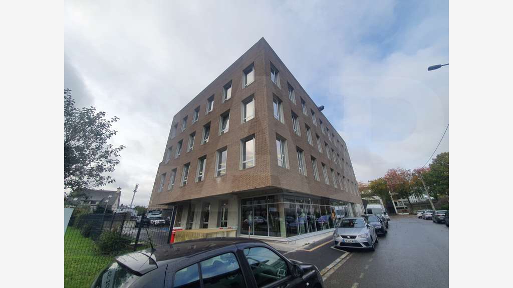 Vente bureaux 158m² à Rennes Sud