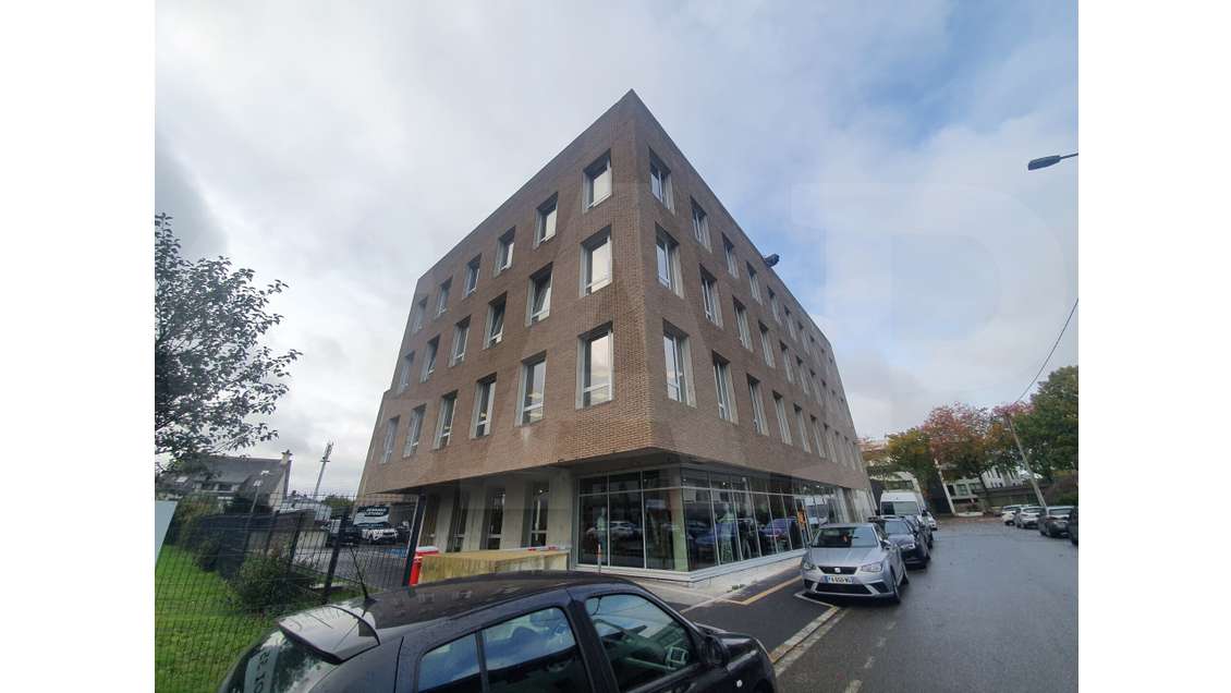 Vente bureaux 158m² à Rennes Sud