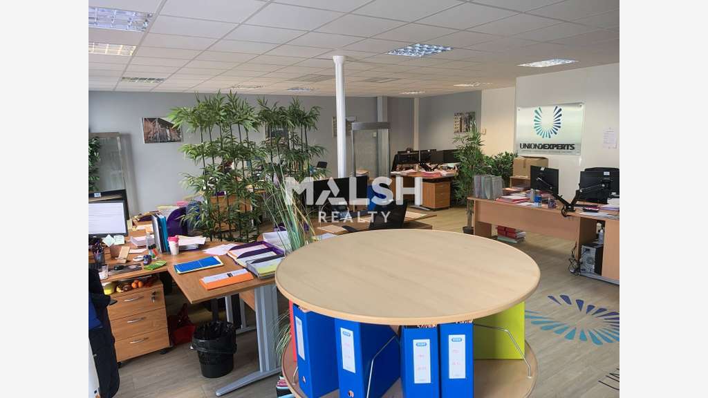 Bureaux à vendre ou à louer à Rillieux-la-Pape
