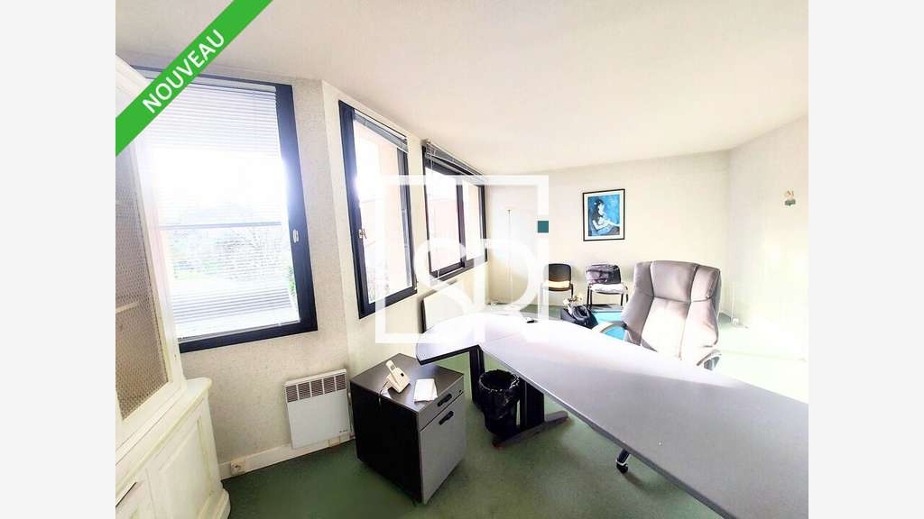 Bureaux 148m² à vendre proche Gare de Riom