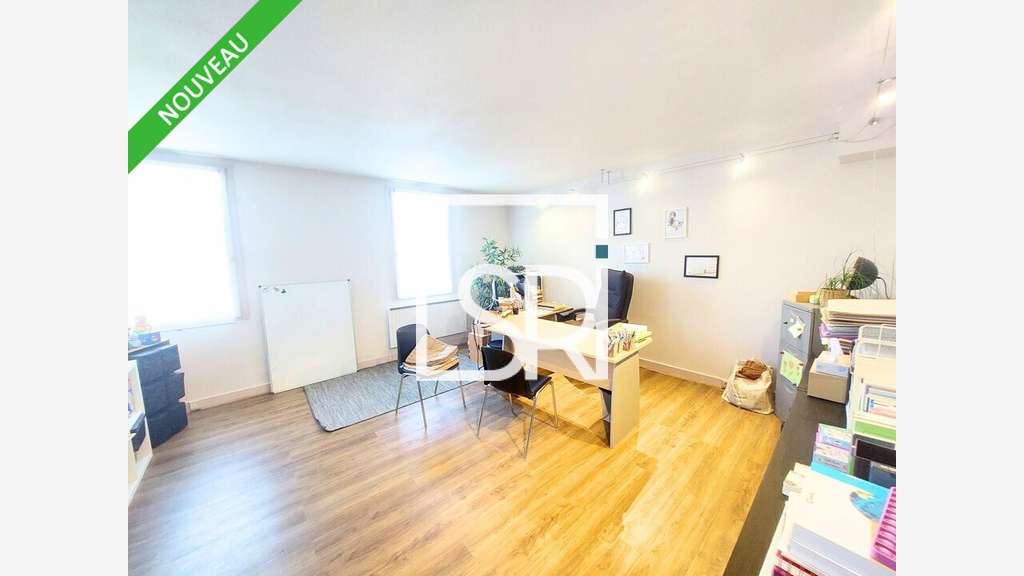 Bureaux 148m² à vendre proche Gare de Riom