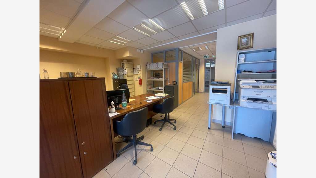 Vente local professionnel 120m² prox centre Rodez