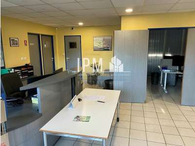 A vendre bureaux 688m² à Roquevaire
