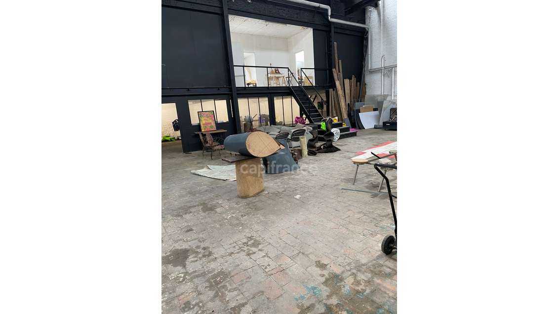 A vendre ateliers et bureaux 1836m² à Roubaix