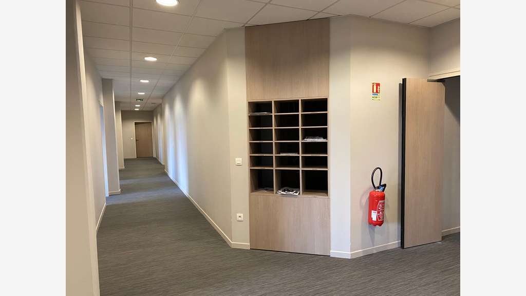 Ensemble de bureau à vendre à Roubaix Eurotéléport