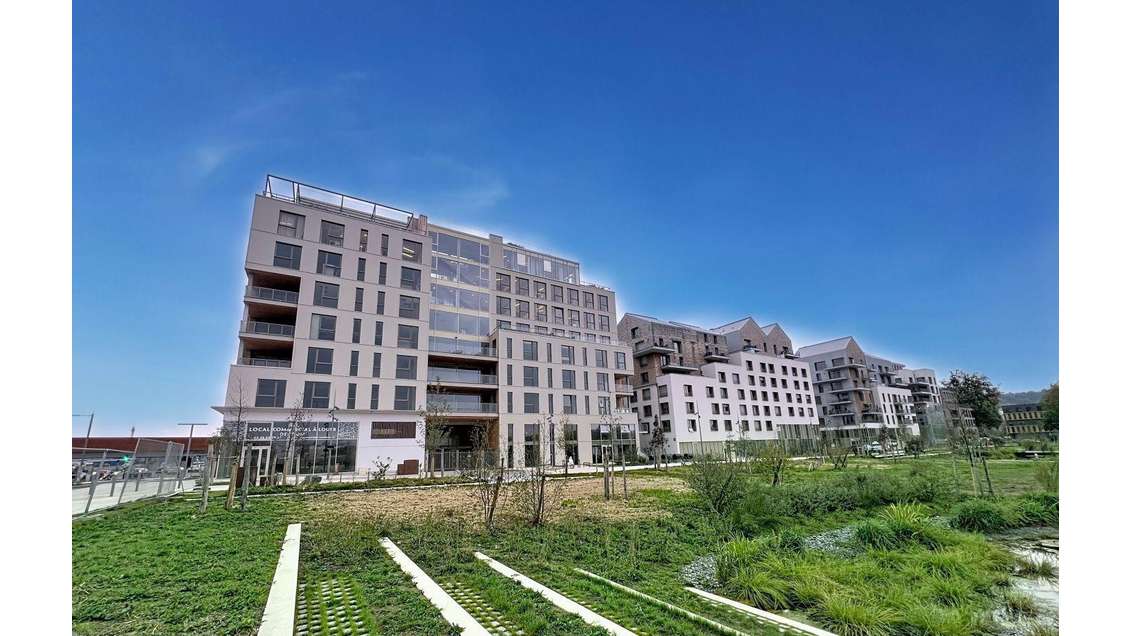 AV superbe local 85m² Rouen éco-quartier Flaubert