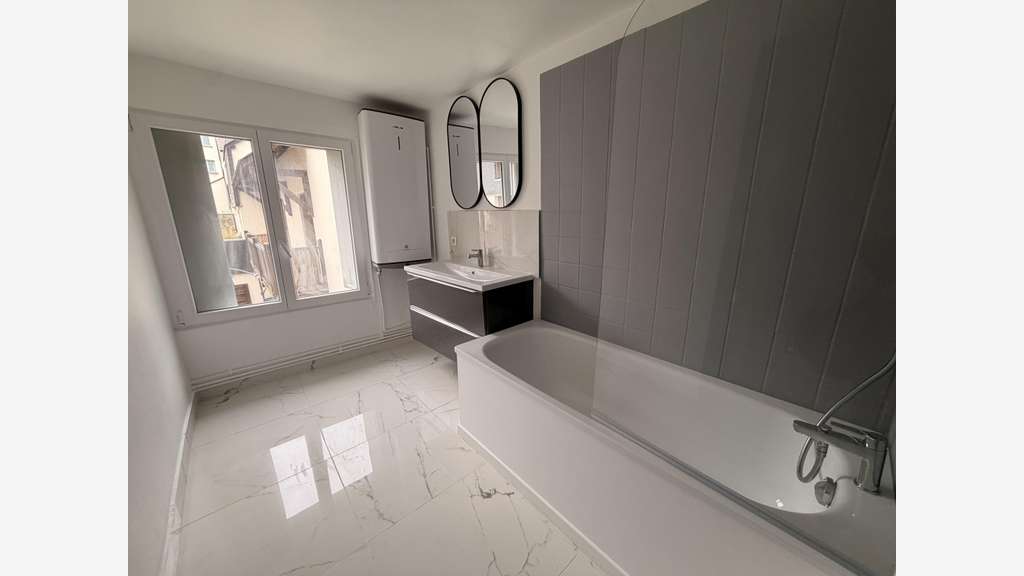 Vente bureaux R+1 à Rouen proche Vieux Marché