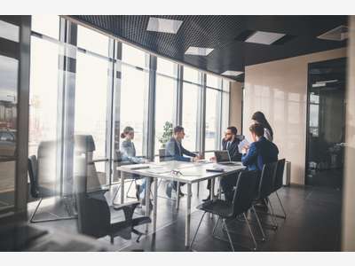 AV 577m² de bureaux axe entrant très passant Royan