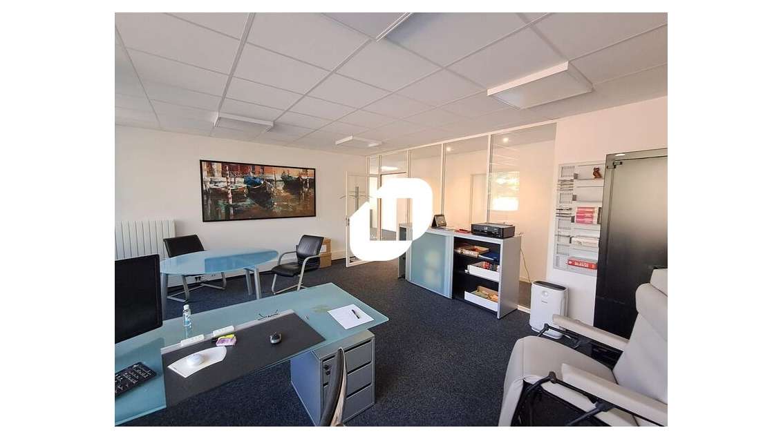 Vente Bureaux 93m² Rueil malmaison